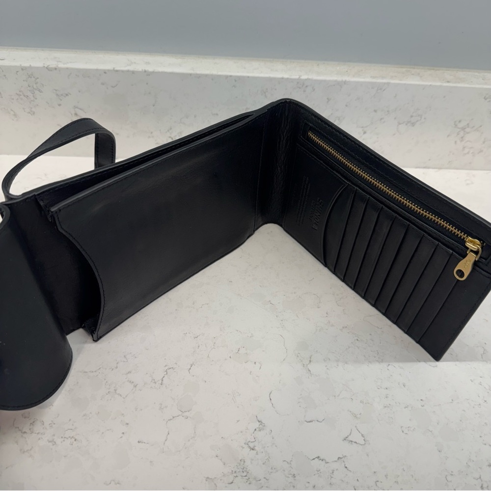 Shinola Little Birdy Wallet Crossbody Bag in black - Picture 11 of 12
